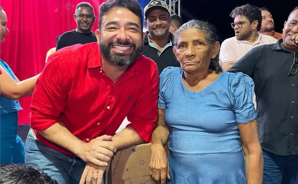 Foto 2 – Grande celebração do Dia das Mães reúne multidão em Peritoró em evento promovido pelo prefeito Dr. Júnior
