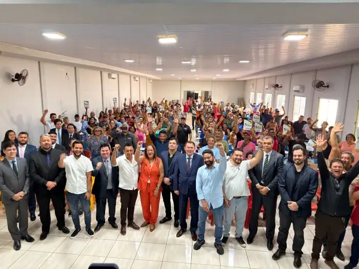 Peritoró realiza sonho de famílias com entrega de 109 títulos de propriedade pelo programa “A Casa é Minha”; a meta é co